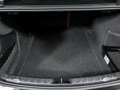 Used 2018 BMW M3 RWD image 11