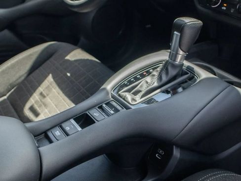 Used 2024 Honda HR-V LX image 21