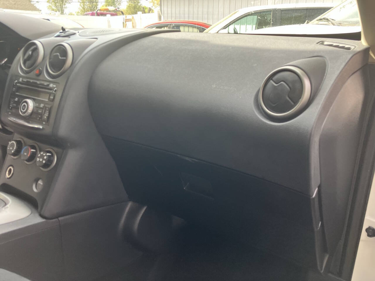 Used 2012 Nissan Rogue S FWD image 33