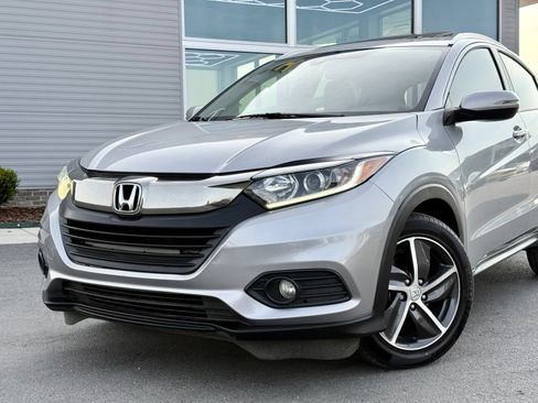 Used 2021 Honda HR-V EX-L image 3