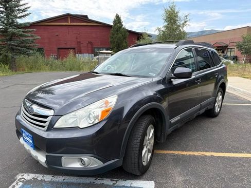 Used 2011 Subaru Outback 2.5i Limited AWD/4WD image 4