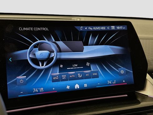 Used 2025 BMW X2 xDrive28i image 23