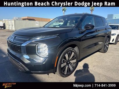 Used 2025 Mitsubishi Outlander SE