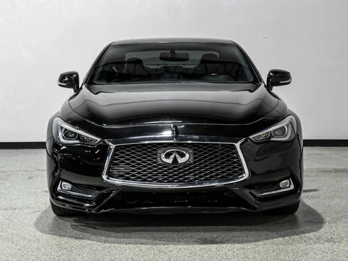 Used 2017 INFINITI Q60 Red Sport 400 RWD image 3