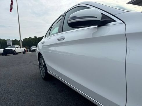 Used 2021 Mercedes-Benz C 300 4MATIC Sedan image 4