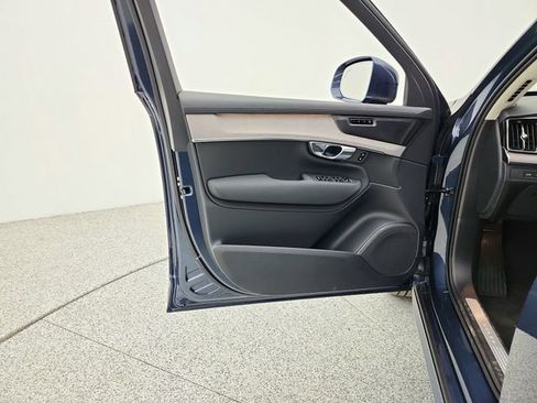 New 2026 Volvo XC90 T8 Ultra w/ Lounge Package image 27