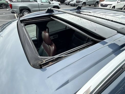 Used 2021 Ford Explorer Platinum w/ Equipment Group 601A AWD/4WD image 26