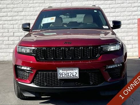 Certified 2023 Jeep Grand Cherokee Limited w/ Luxury Tech Group II RWD image 2