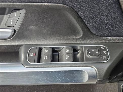 Used 2020 Mercedes-Benz GLB 250 image 22