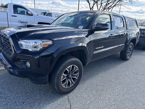 Used 2021 Toyota Tacoma TRD Sport image 5