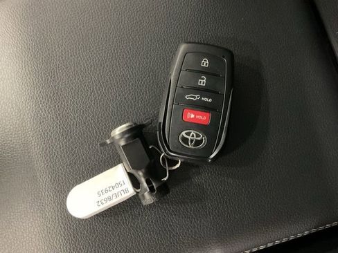 New 2026 Toyota 4Runner Limited AWD/4WD image 23