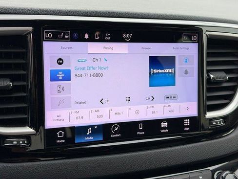 Used 2022 Chrysler Pacifica Touring-L image 27