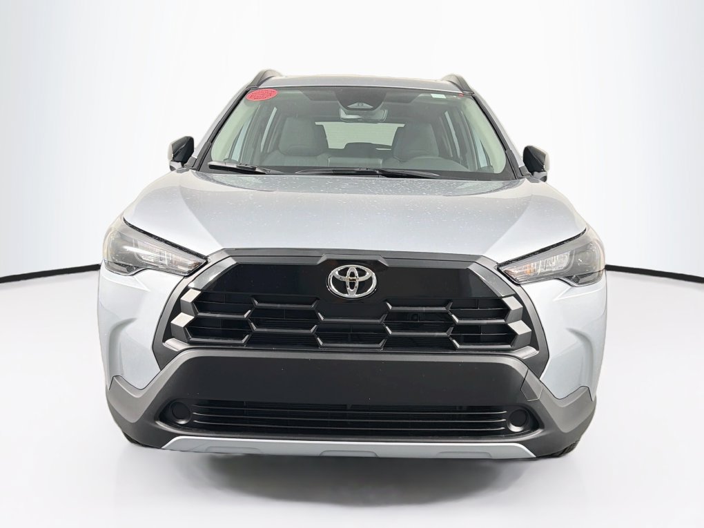 New 2026 Toyota Corolla Cross LE w/ Moonroof Package FWD image 2