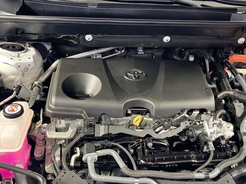 Used 2024 Toyota RAV4 LE AWD/4WD image 30