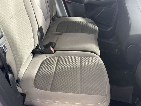 Used 2020 Ford Escape SE image 15