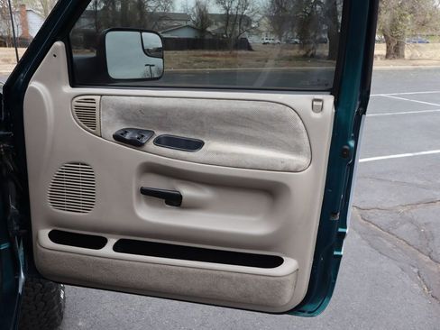 Used 1996 Dodge Ram 2500 Truck ST image 24