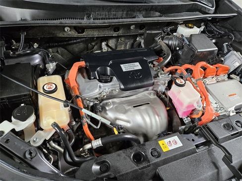 Used 2017 Toyota RAV4 Limited image 26