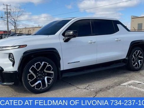 Certified 2024 Chevrolet Silverado EV RST image 4