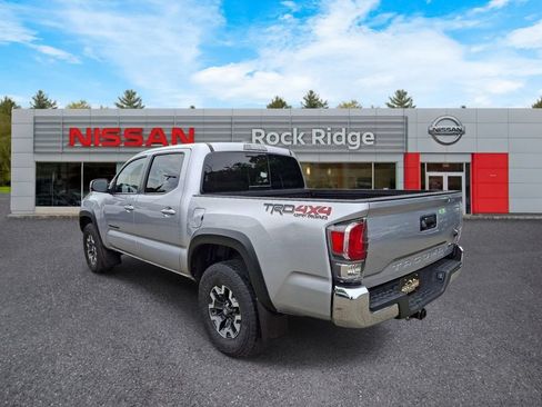 Used 2023 Toyota Tacoma TRD Off-Road AWD/4WD image 7