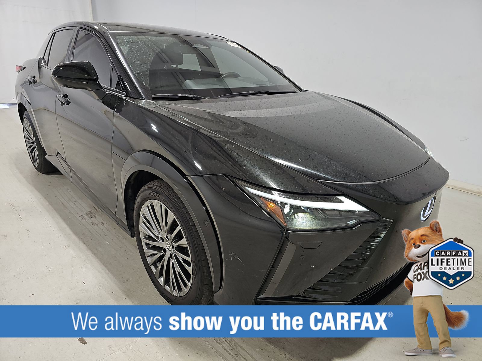 Used 2023 Lexus RZ 450e Premium w/ Accessory Package (2T) AWD/4WD image 2