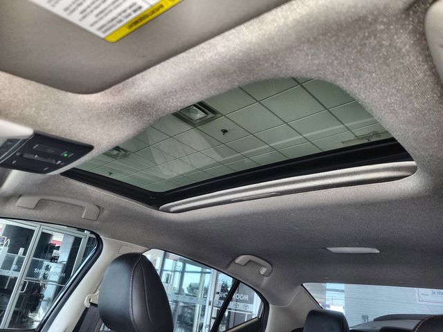 Used 2024 Nissan Sentra SR w/ SR Premium Package FWD image 22