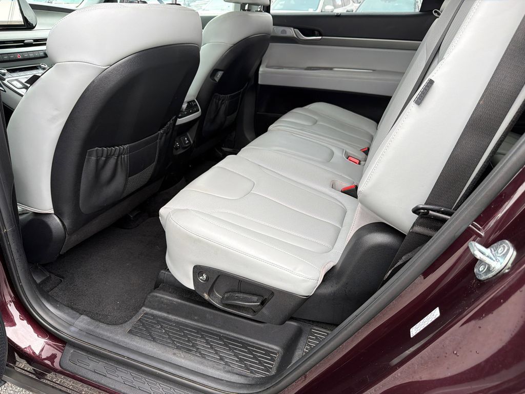 Used 2023 Hyundai Palisade SEL w/ Cargo Package FWD image 21