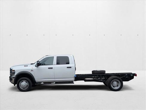 New 2026 RAM 5500 Tradesman w/ Chrome Appearance Group image 9