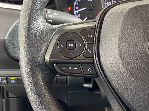 Used 2022 Toyota Corolla LE image 17