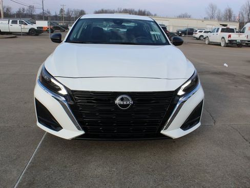 Used 2025 Nissan Altima 2.5 SV image 7