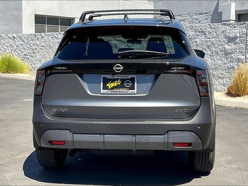 New 2025 Nissan Kicks SV w/ SV Premium Package image 3