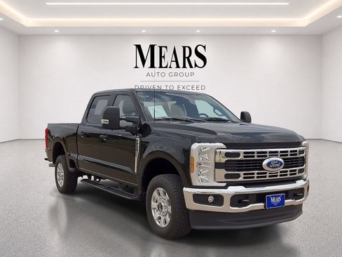 Used 2024 Ford F250 XLT AWD/4WD image 7