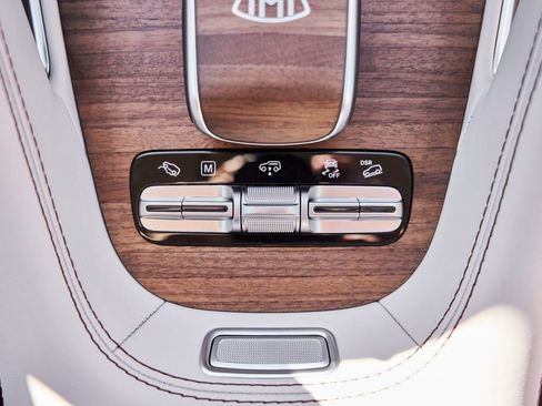 Used 2026 Mercedes-Benz Maybach GLS 600 4MATIC image 75