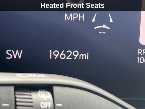 Used 2025 Buick Enclave Preferred image 21