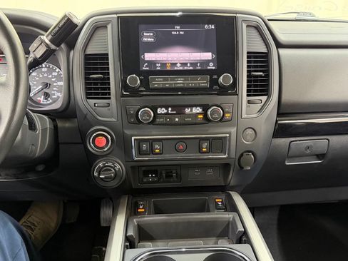 Used 2024 Nissan Titan SV w/ SV Convenience Package AWD/4WD image 23