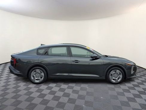 Certified 2025 Kia K4 LX image 9