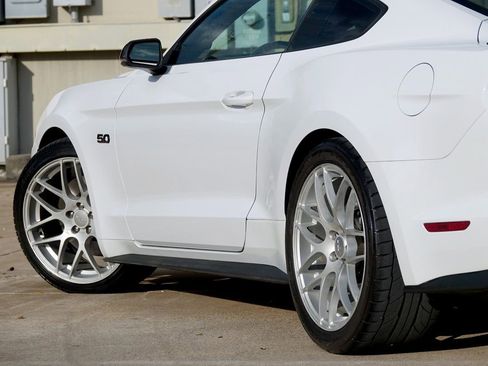 Used 2022 Ford Mustang GT Premium w/ Equipment Group 401A image 32