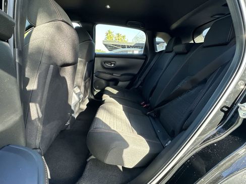 Used 2024 Honda HR-V Sport image 4