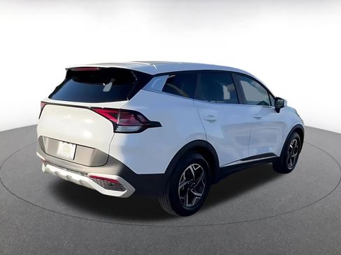 Used 2025 Kia Sportage LX image 12