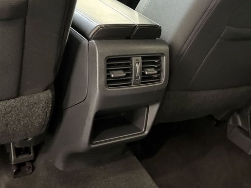 Used 2021 Nissan Rogue S AWD/4WD image 13