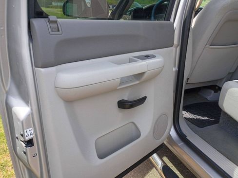 Used 2007 GMC Sierra 1500 SLE w/ SLE2 Preferred Package AWD/4WD image 14
