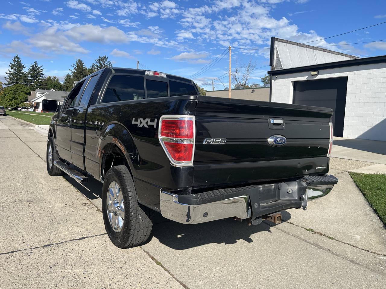 Used 2010 Ford F150 XLT AWD/4WD image 9
