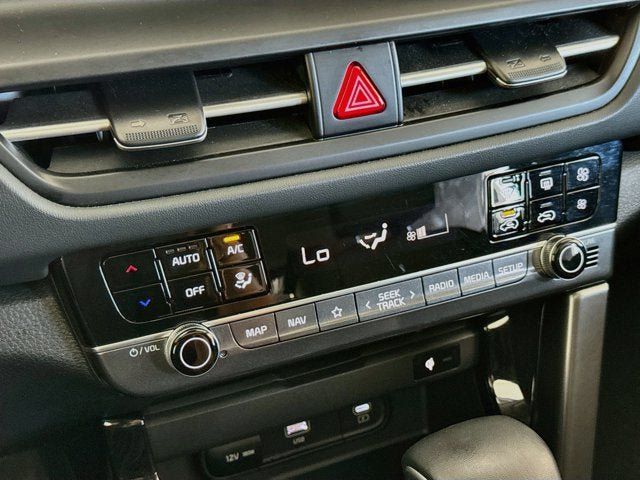 Certified 2024 Kia Seltos EX AWD/4WD image 16