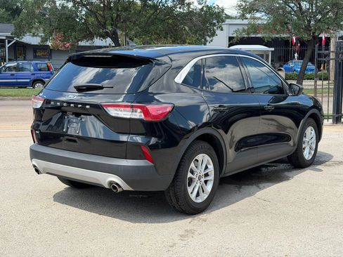 Used 2022 Ford Escape SE w/ Convenience Package FWD image 4