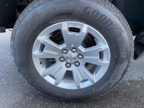 Used 2022 Chevrolet Colorado LT w/ Fleet Safety Package image 29