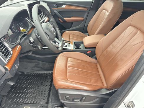 Used 2023 Audi Q5 2.0T Premium w/ Convenience Package image 20