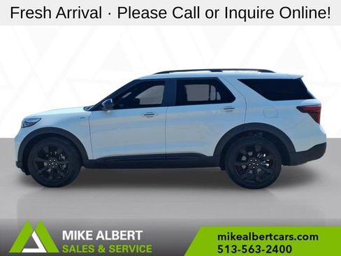 Used 2023 Ford Explorer ST-Line w/ Class IV Trailer Tow Package AWD/4WD image 4