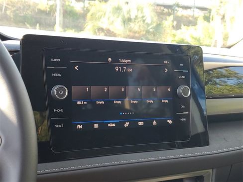 New 2026 Volkswagen Taos SE image 22