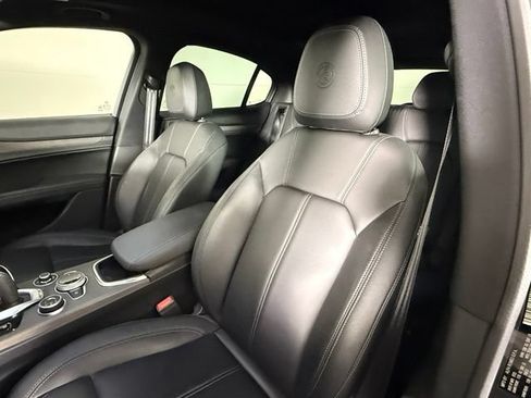 Used 2023 Alfa Romeo Stelvio Ti w/ Active Assist Plus Package AWD/4WD image 6