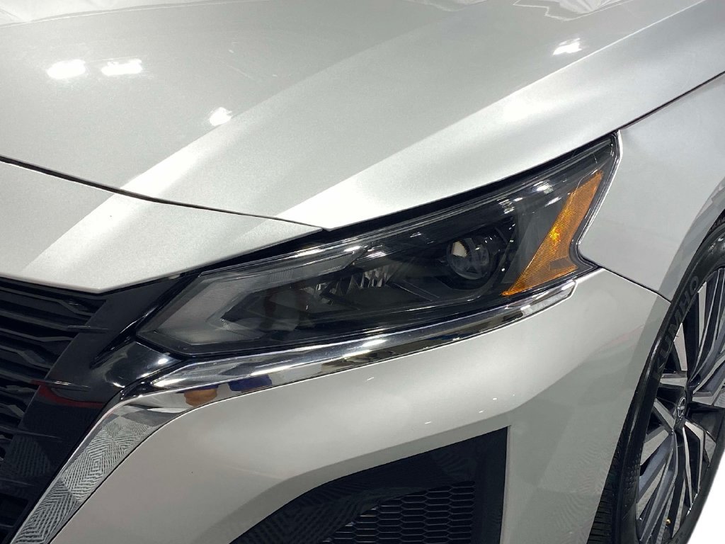 Used 2024 Nissan Altima 2.5 SV FWD image 7