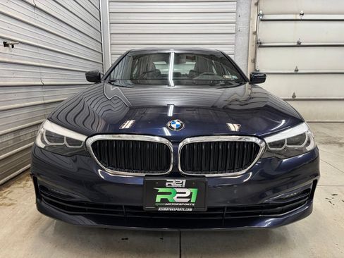 Used 2017 BMW 530i xDrive AWD/4WD image 2